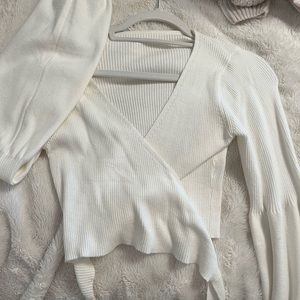 off white sweater crop top size small